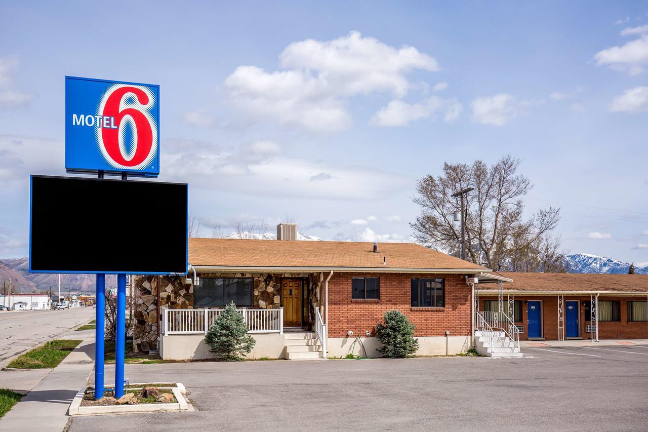 Motel 6 Tremonton, Utah Bagian luar foto