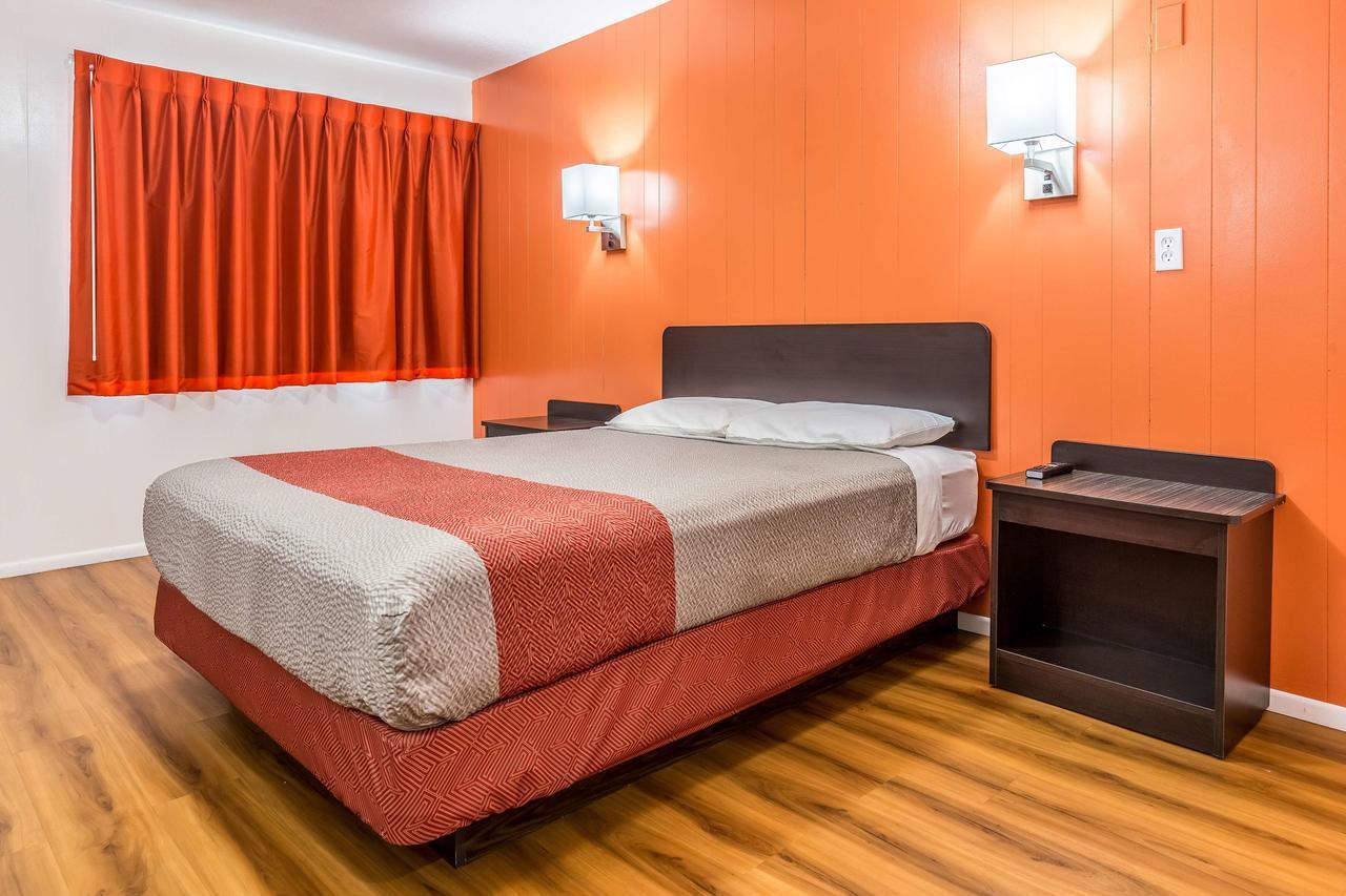 Motel 6 Tremonton, Utah Bagian luar foto
