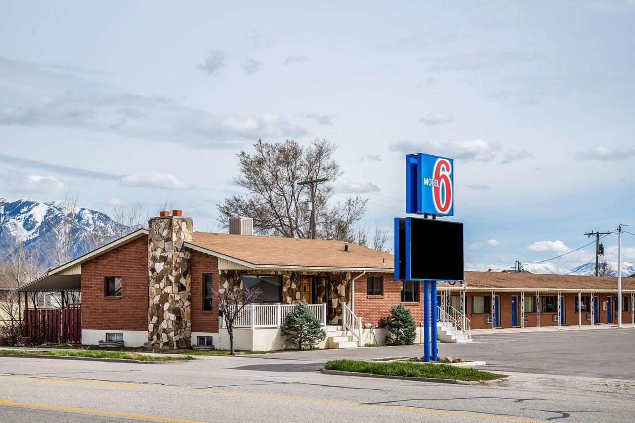 Motel 6 Tremonton, Utah Bagian luar foto
