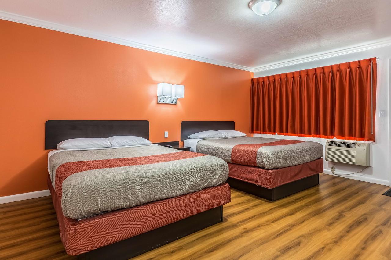 Motel 6 Tremonton, Utah Bagian luar foto